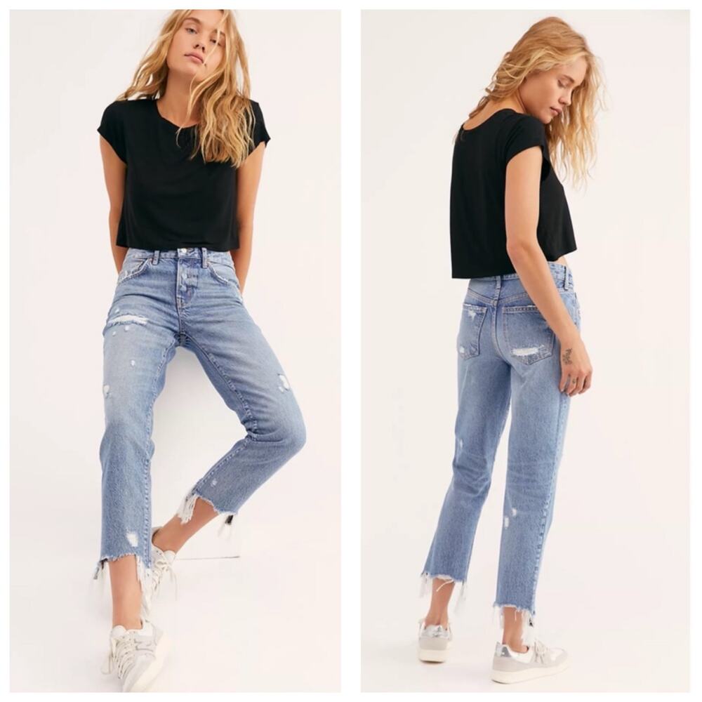 We The Free People Good Times Relaxed Skinny in Blue Size 25 Distressed Cropped